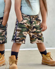 kids camo streetwear shorts in army green